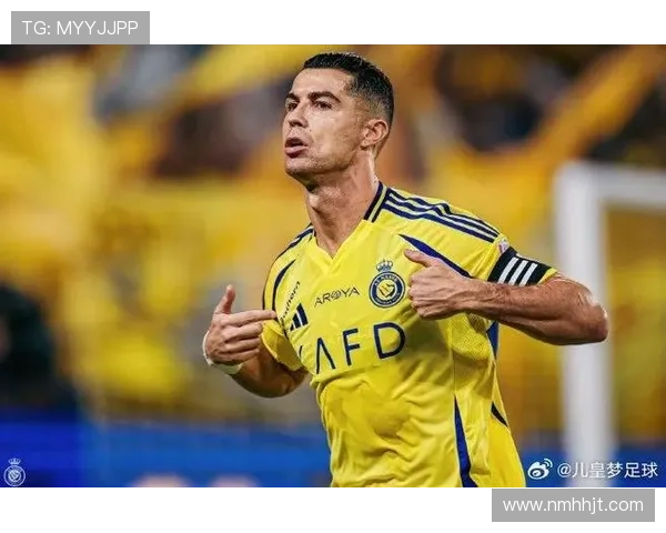 全球足球明星人物全景介绍与精彩生涯回顾