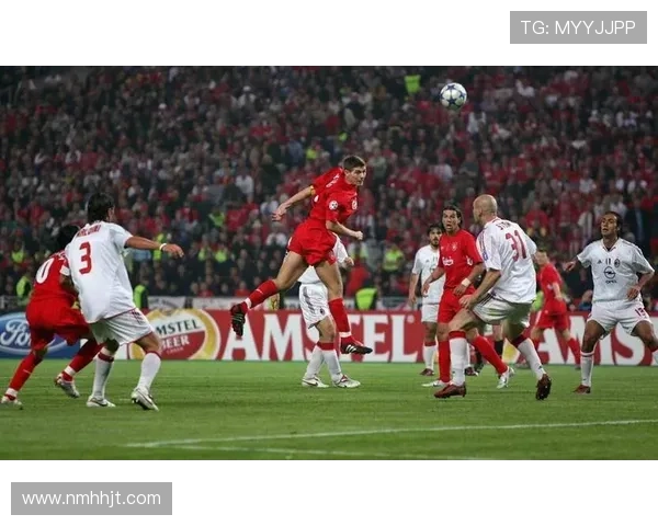 全球足球明星精彩瞬间全景展示与回顾 全球足球明星精彩瞬间全景展示与回顾