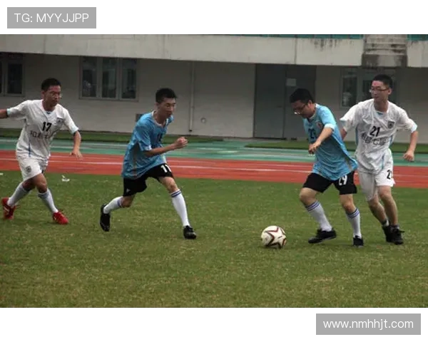 赛后分析:深圳足球队与上海足球队在战术灵活性上的较量与启示 赛后分析:深圳足球队与上海足球队在战术灵活性上的较量与启示