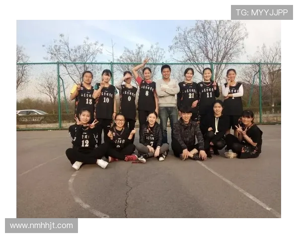 杭州篮球队选拔赛点评团队协作表现分析与提升建议